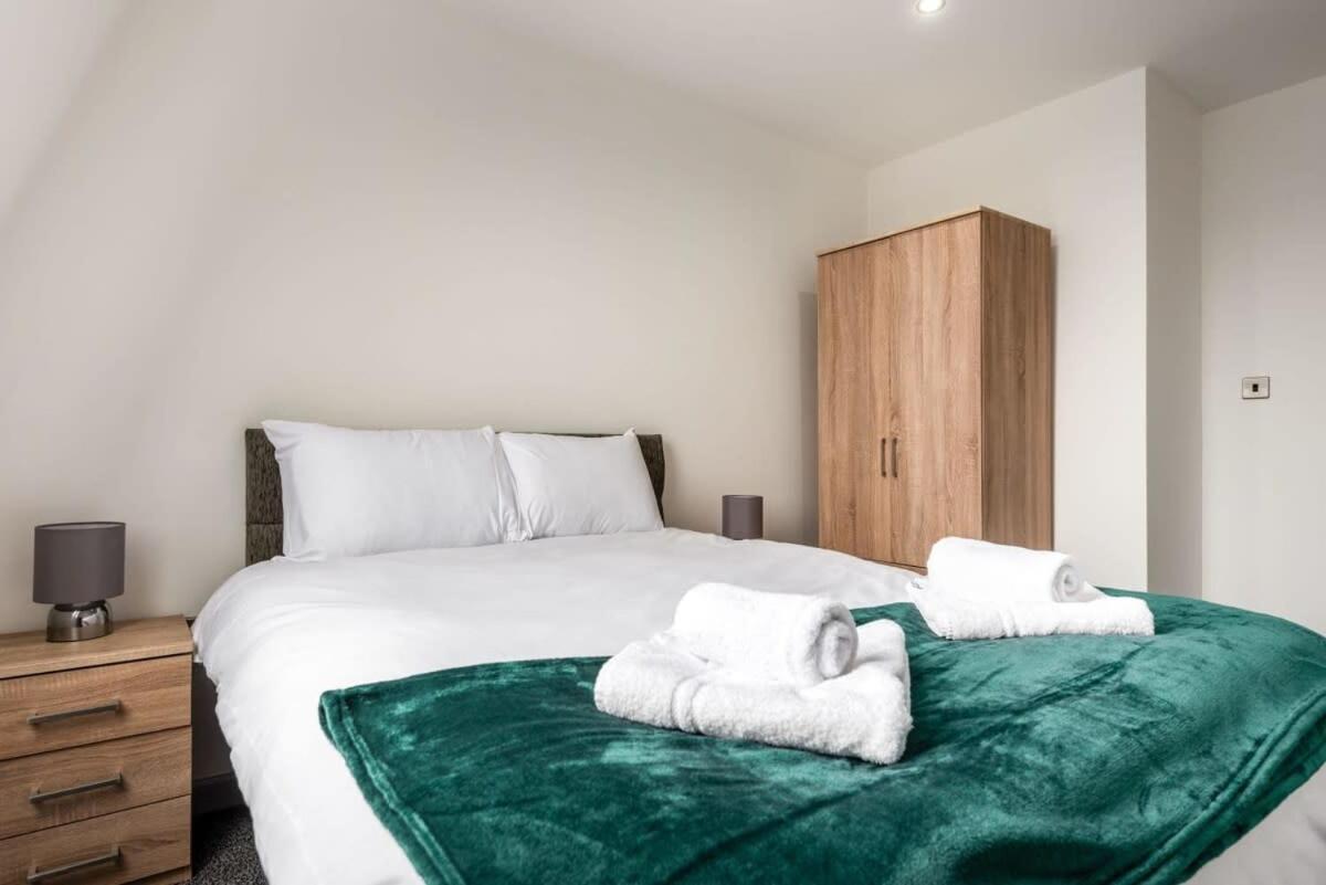 Modern 1 Bed Budget Apartment In Central Halifax Buitenkant foto